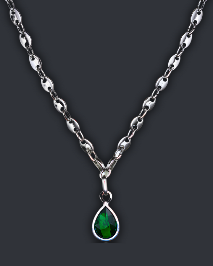 Emerald Eimeo Pendant