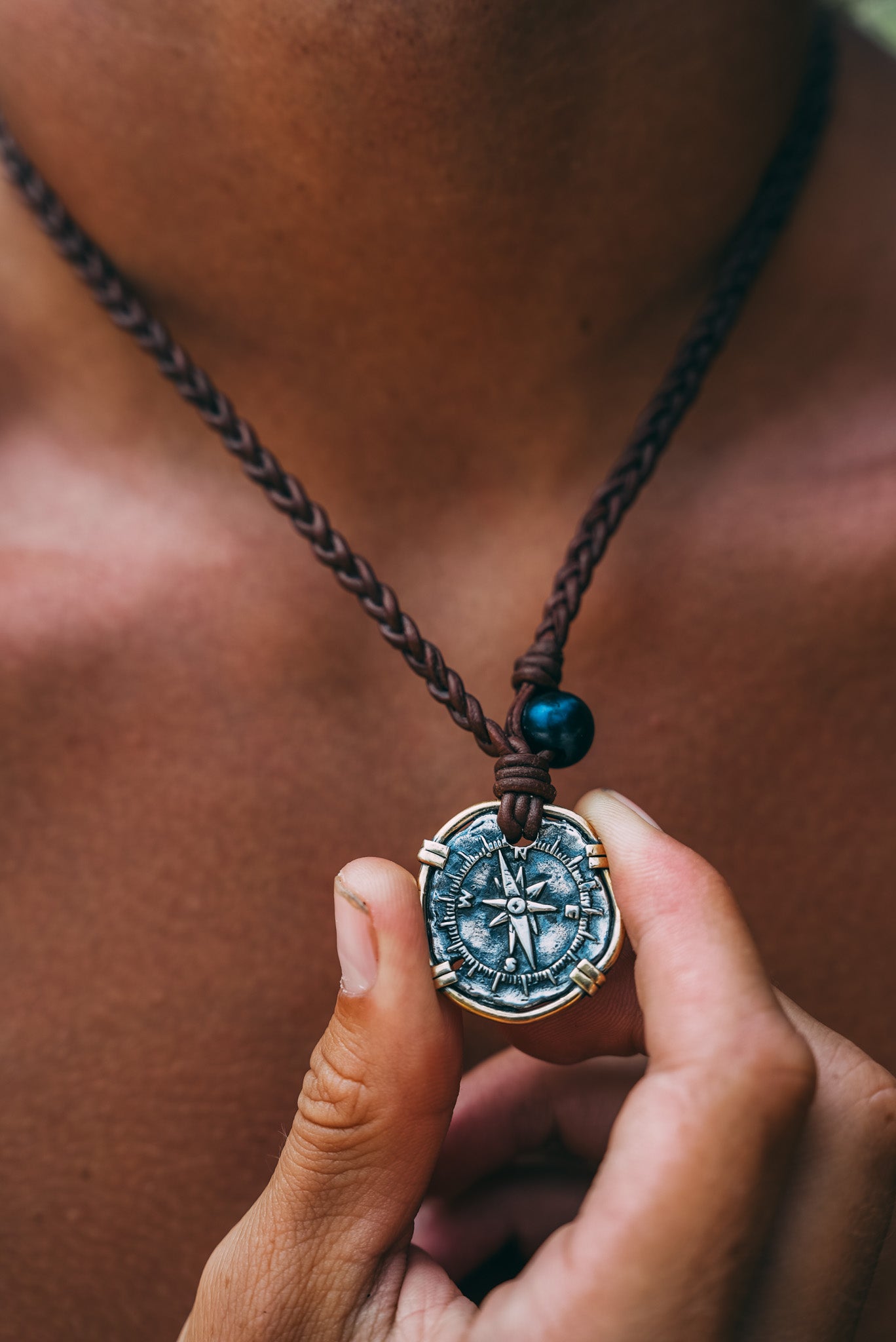 Compass coin (Gold Bracket)