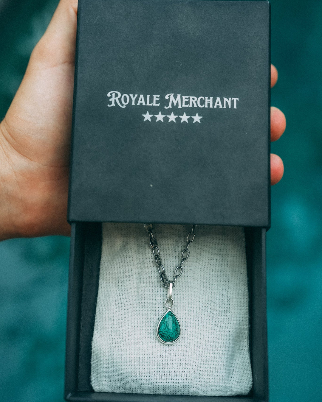 Eimeo Pendant