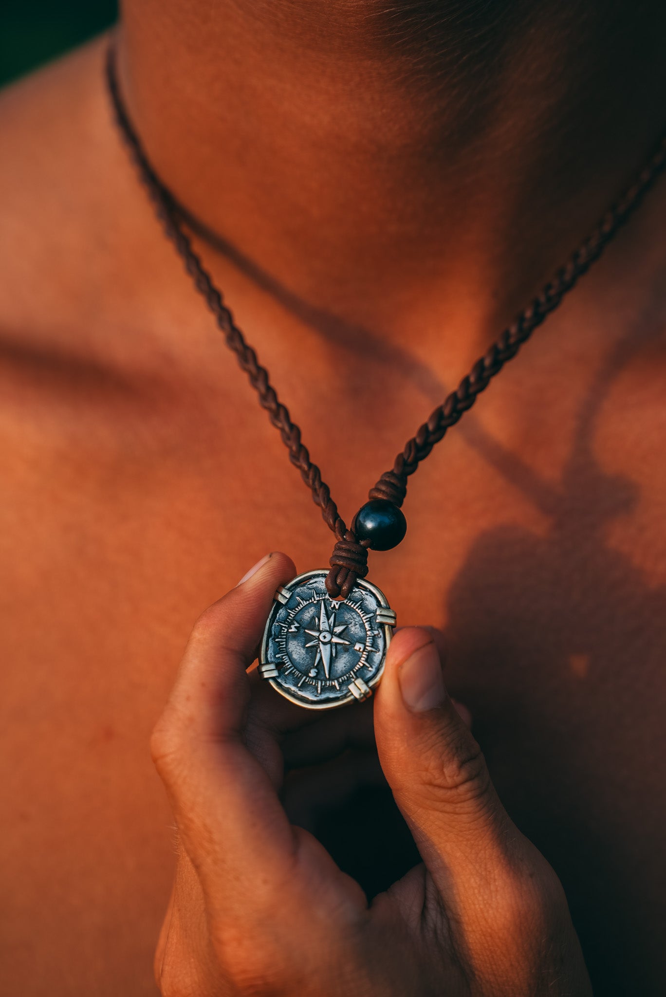 Compass coin (Gold Bracket)