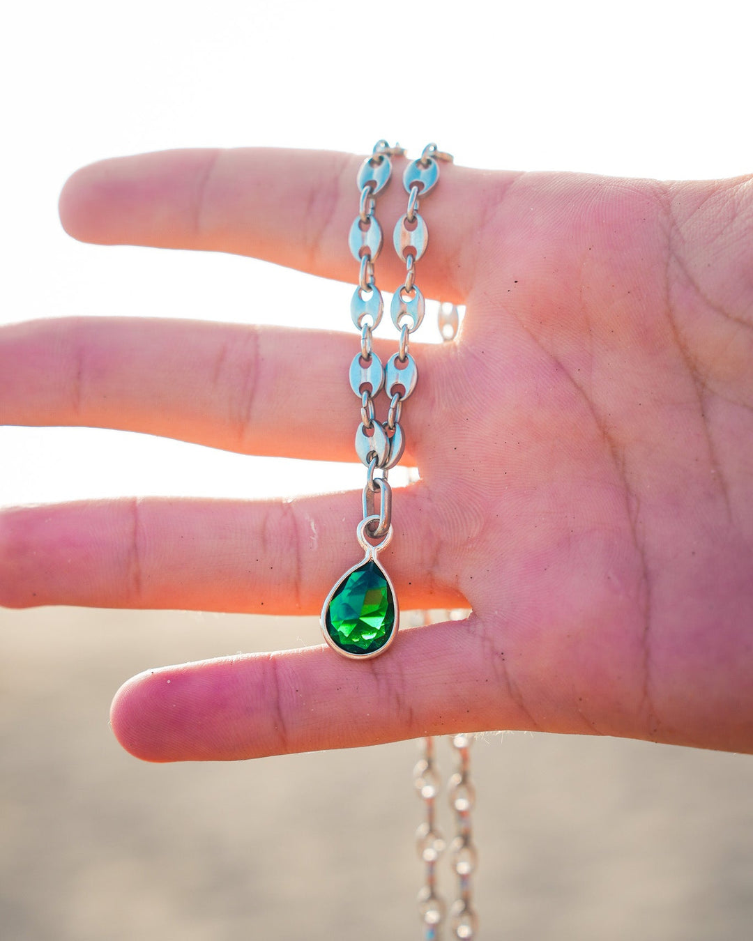 Emerald Eimeo Pendant