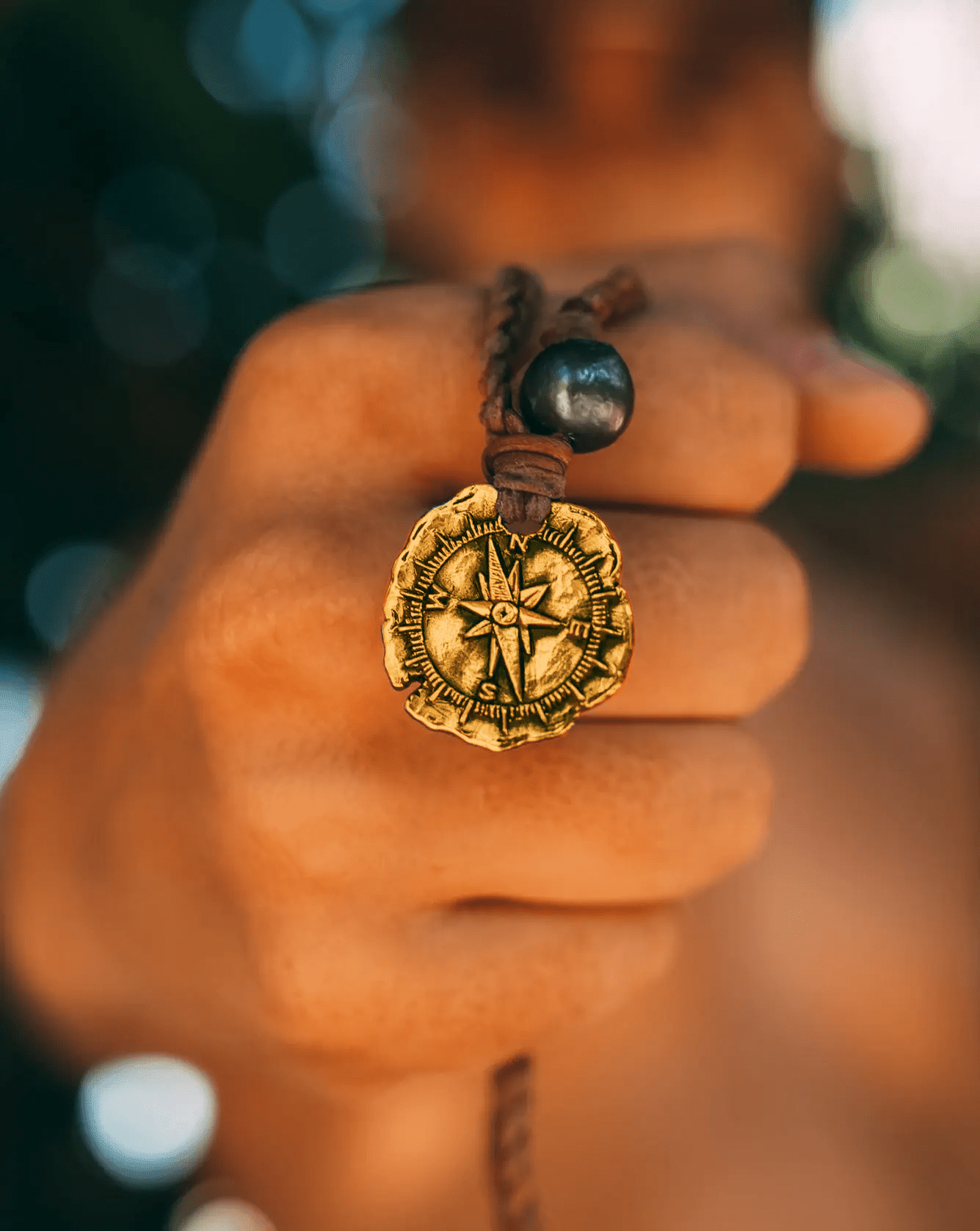 Compass Coin (Gold) - Royale Merchant 